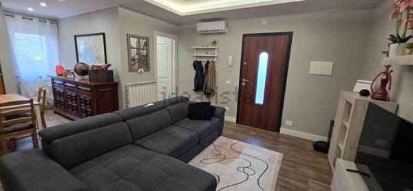 appartamento in vendita ad Albano Laziale in zona Cecchina