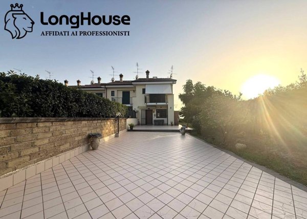 casa indipendente in vendita ad Albano Laziale