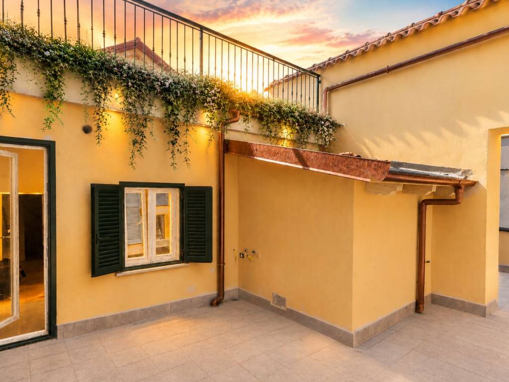 appartamento in vendita ad Albano Laziale in zona Pavona