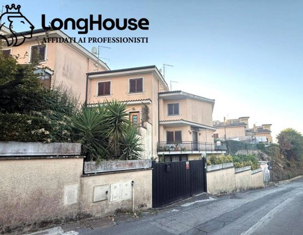 appartamento in vendita ad Albano Laziale