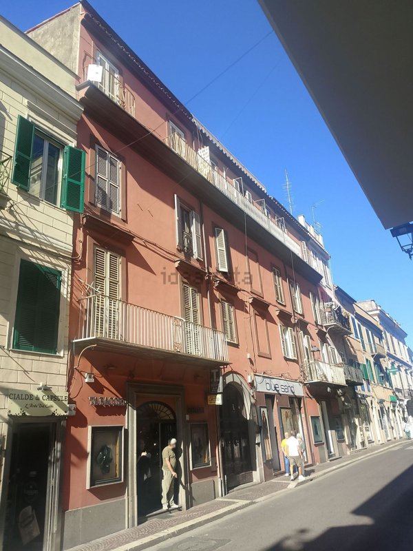 appartamento in vendita ad Albano Laziale in zona Pavona
