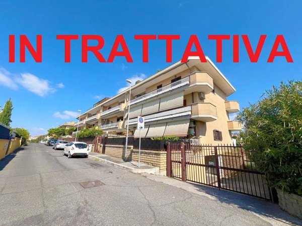 appartamento in vendita ad Albano Laziale in zona Cecchina