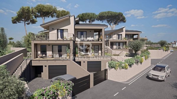 casa indipendente in vendita ad Albano Laziale