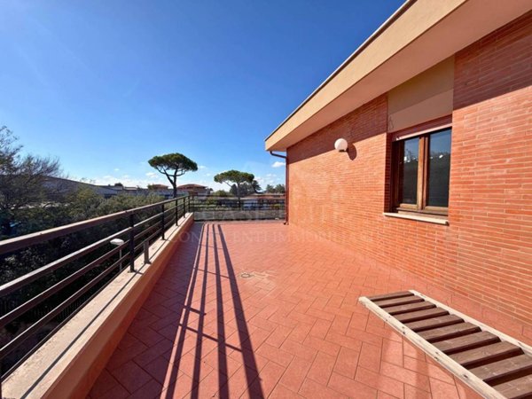 appartamento in vendita ad Albano Laziale in zona Cecchina