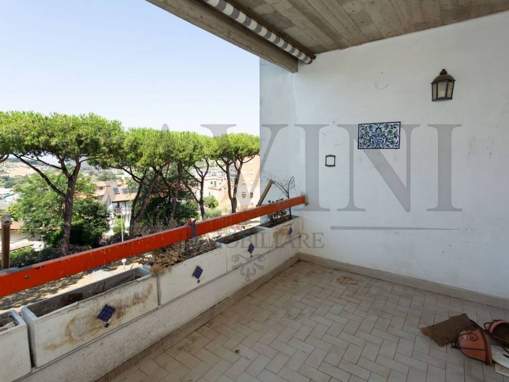 appartamento in vendita ad Albano Laziale in zona Pavona