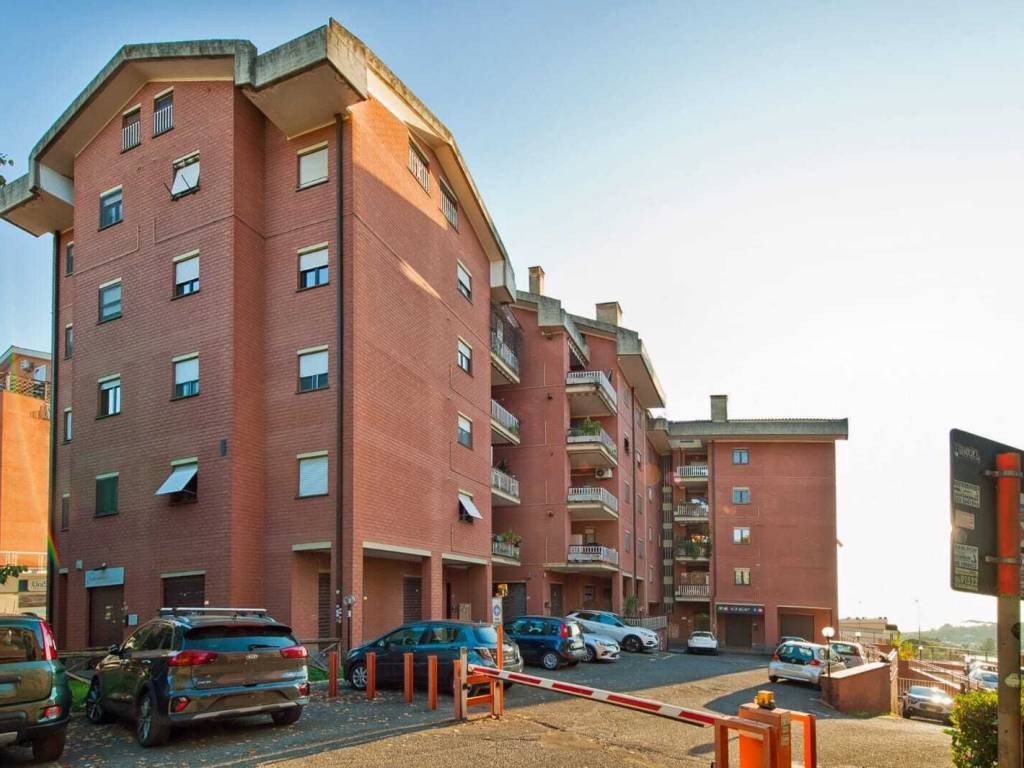 appartamento in vendita ad Albano Laziale