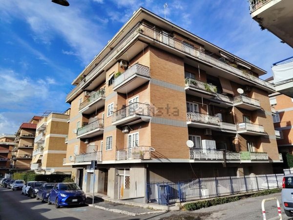 appartamento in vendita ad Albano Laziale