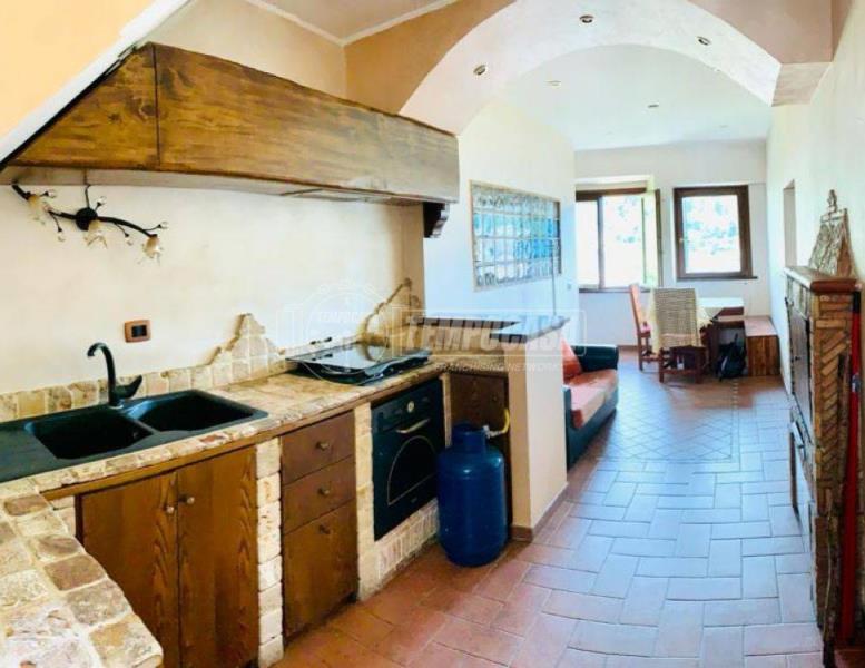 appartamento in vendita ad Allumiere