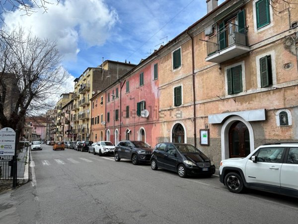 ufficio in vendita ad Allumiere