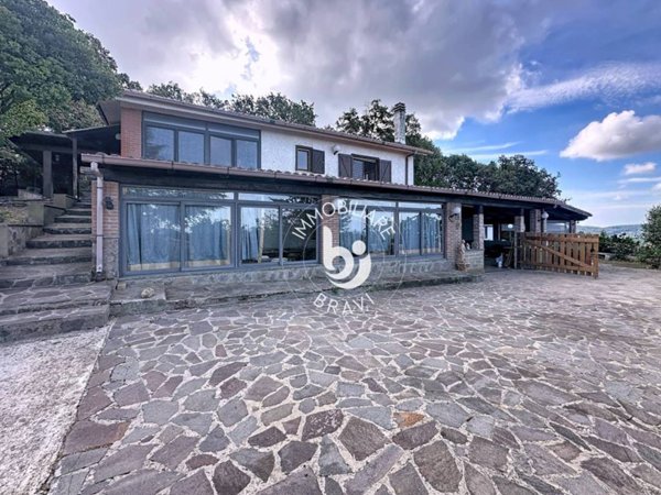 casa indipendente in vendita ad Allumiere