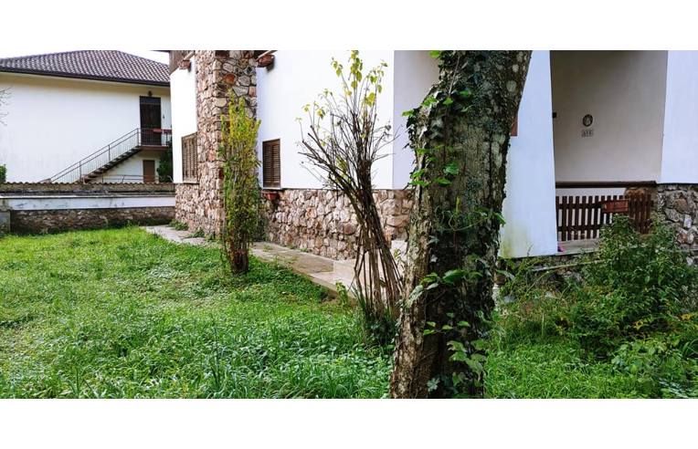 casa indipendente in vendita ad Allumiere