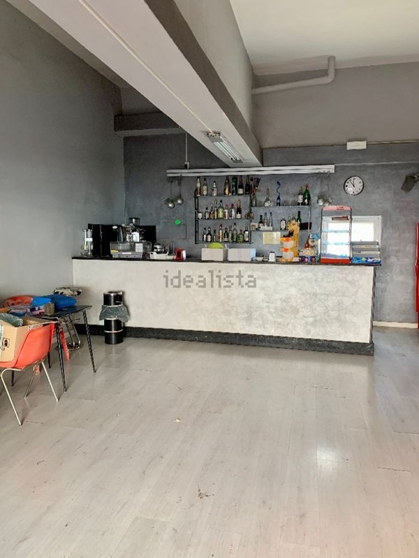 locale commerciale in vendita ad Allumiere