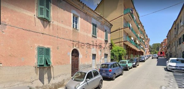 locale commerciale in vendita ad Allumiere