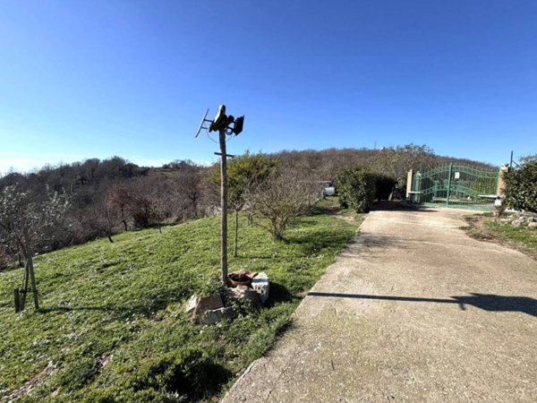 villa in vendita ad Allumiere in zona La Bianca