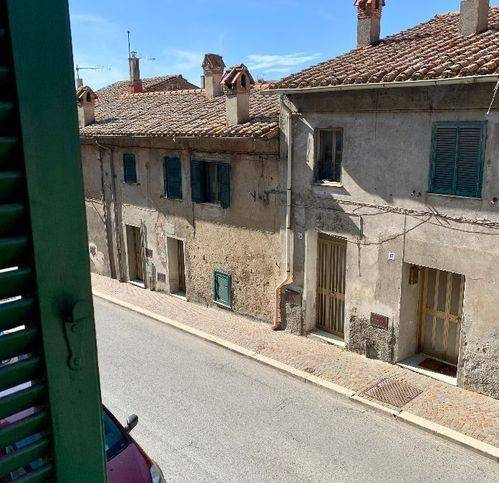 appartamento in vendita ad Allumiere