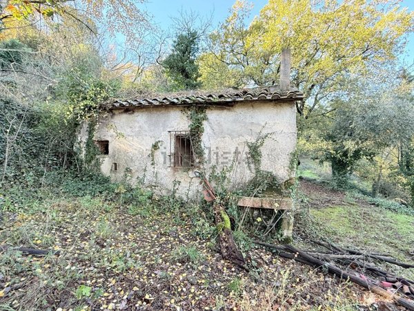 casa indipendente in vendita ad Allumiere