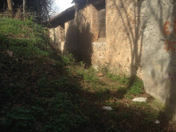 casa indipendente in vendita ad Allumiere