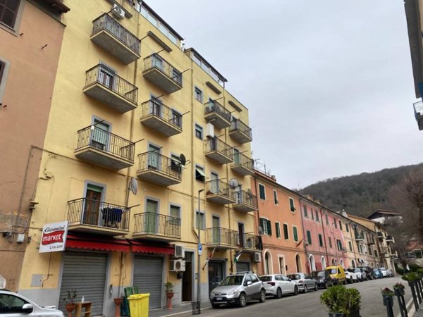 appartamento in vendita ad Allumiere in zona Sant'Antonio