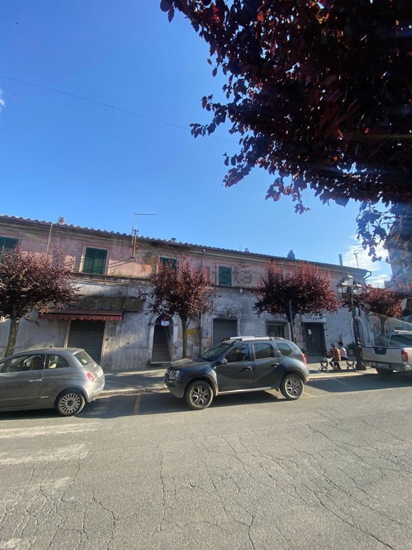 appartamento in vendita ad Allumiere in zona Sant'Antonio