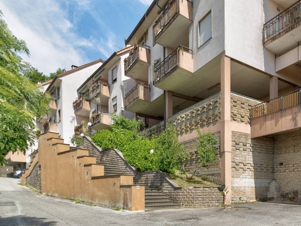 appartamento in vendita ad Allumiere in zona Sant'Antonio