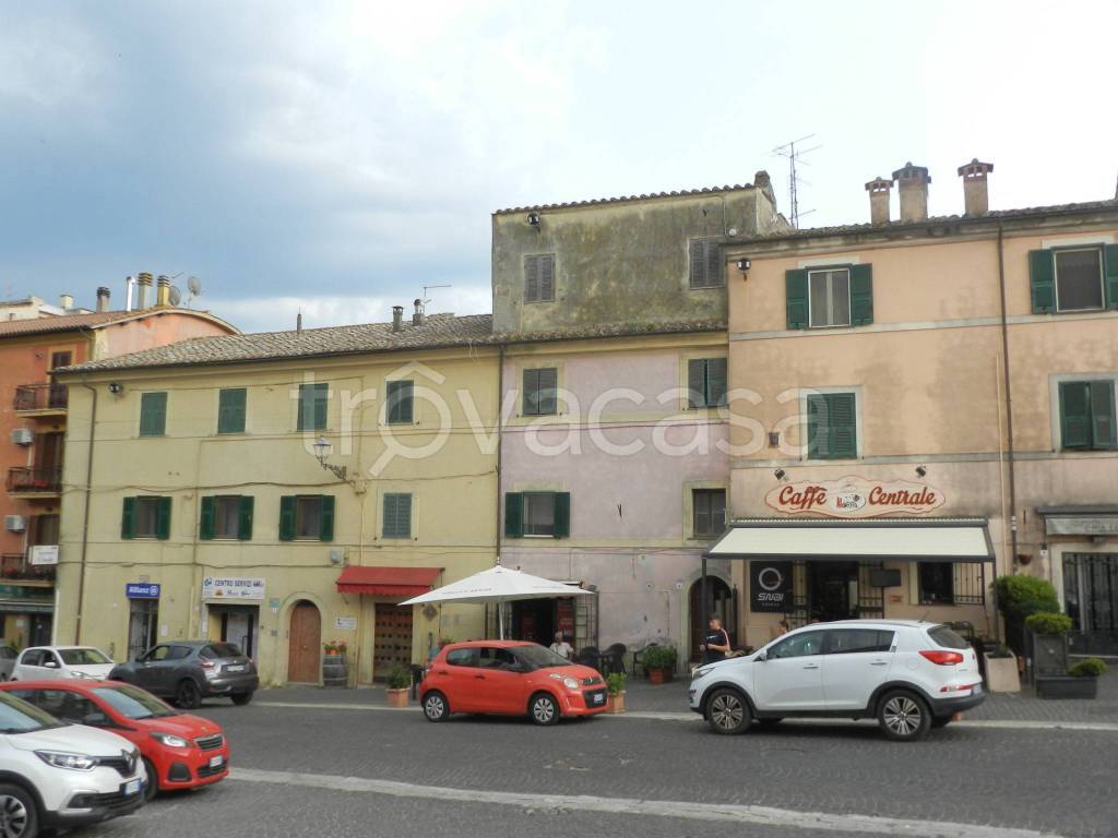 appartamento in vendita ad Allumiere in zona Sant'Antonio