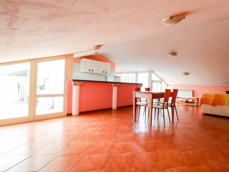 appartamento in vendita ad Anguillara Sabazia