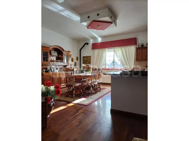 casa indipendente in vendita ad Anguillara Sabazia