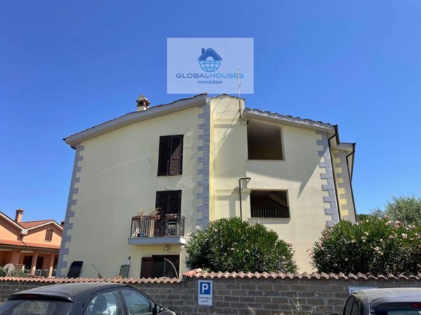 appartamento in vendita ad Anguillara Sabazia