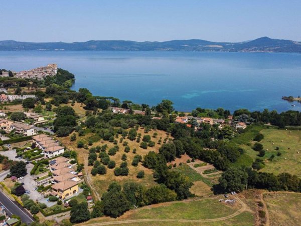 terreno agricolo in vendita ad Anguillara Sabazia