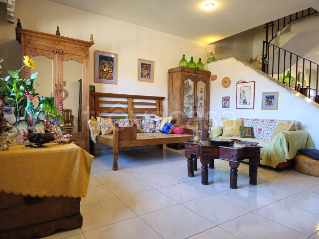casa indipendente in vendita ad Anguillara Sabazia