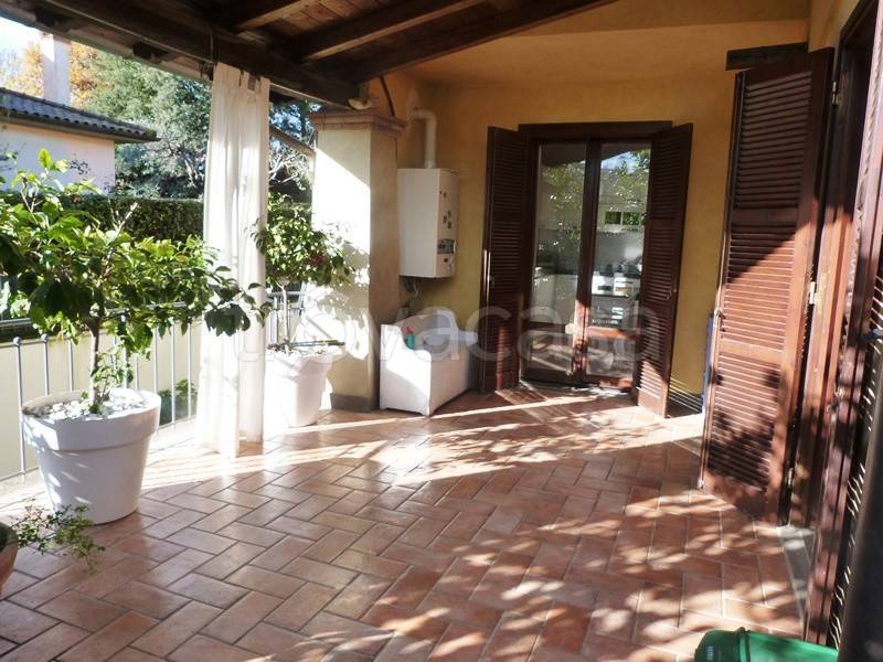 casa indipendente in vendita ad Anguillara Sabazia