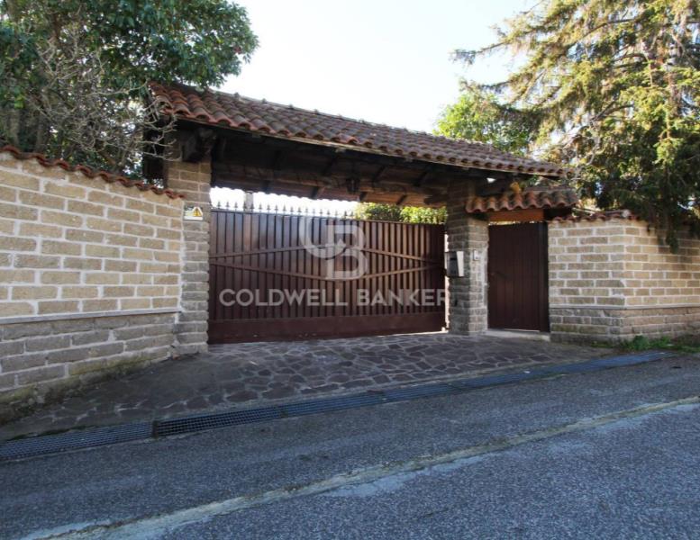 casa indipendente in vendita ad Anguillara Sabazia