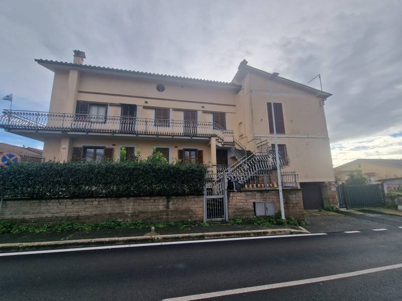 appartamento in vendita ad Anguillara Sabazia