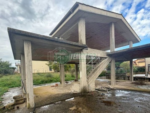 casa indipendente in vendita ad Anguillara Sabazia