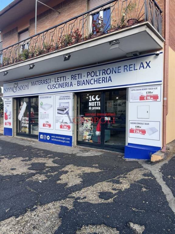 negozio in vendita ad Anguillara Sabazia