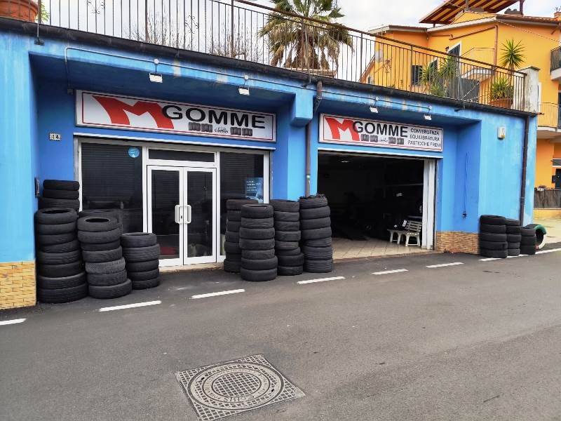 negozio in vendita ad Anguillara Sabazia