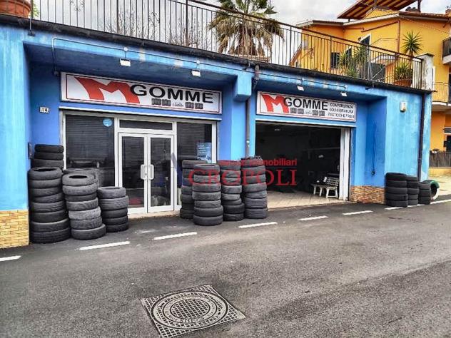 negozio in vendita ad Anguillara Sabazia