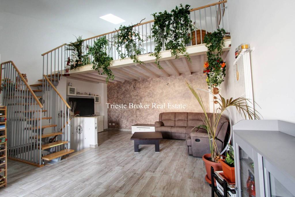 appartamento in vendita ad Anguillara Sabazia