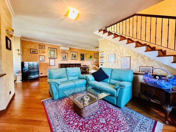 casa indipendente in vendita ad Anguillara Sabazia
