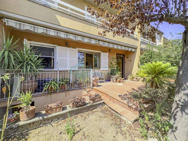 casa indipendente in vendita ad Anguillara Sabazia