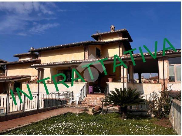 casa indipendente in vendita ad Anguillara Sabazia