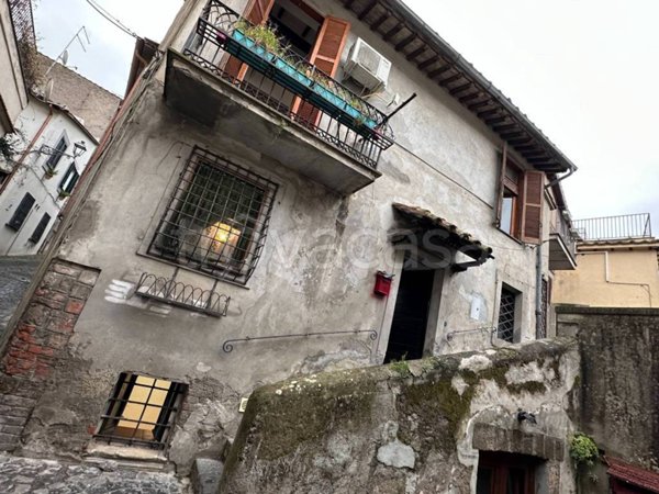 casa indipendente in vendita ad Anguillara Sabazia