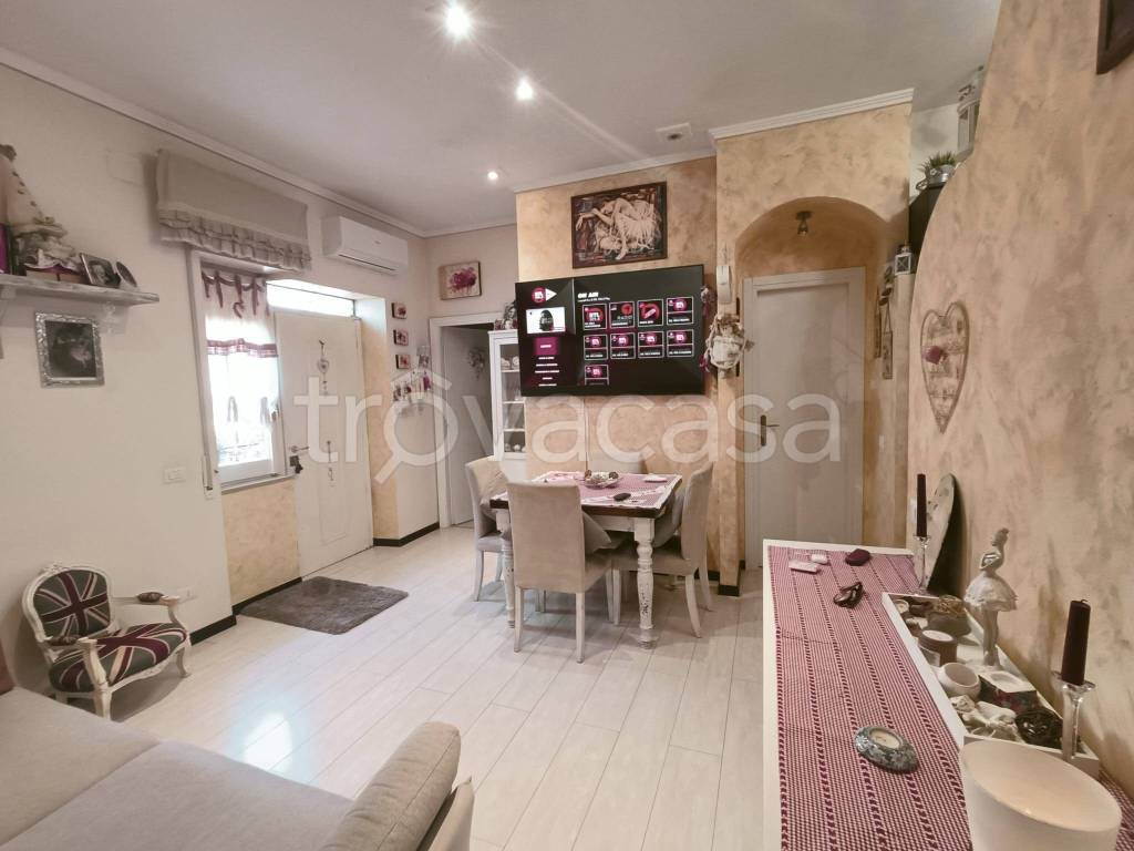 appartamento in vendita ad Anguillara Sabazia