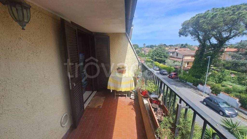 appartamento in vendita ad Anguillara Sabazia