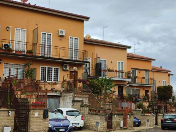 casa indipendente in vendita ad Anguillara Sabazia