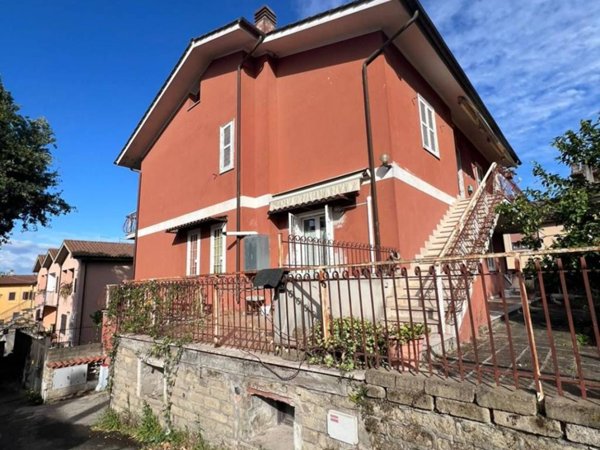 appartamento in vendita ad Anguillara Sabazia
