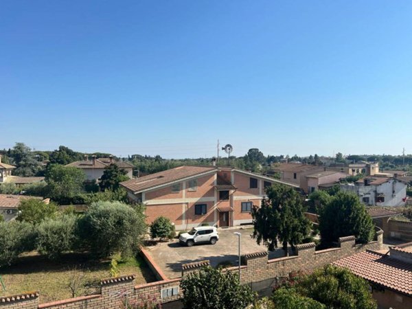 appartamento in vendita ad Anguillara Sabazia