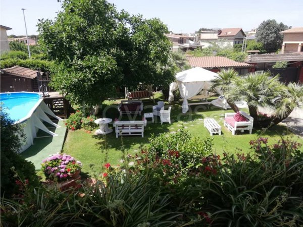 casa indipendente in vendita ad Anguillara Sabazia
