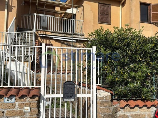 casa indipendente in vendita ad Anguillara Sabazia