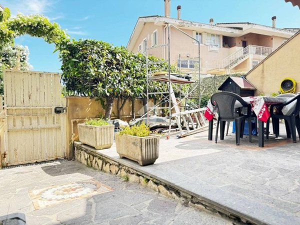 appartamento in vendita ad Anguillara Sabazia